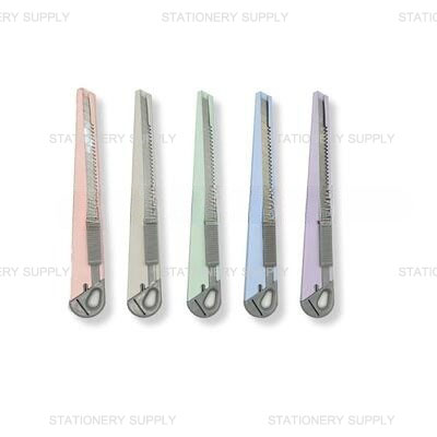 มีดคัตเตอร์ 9mm สีพาสเทล M-CT1446